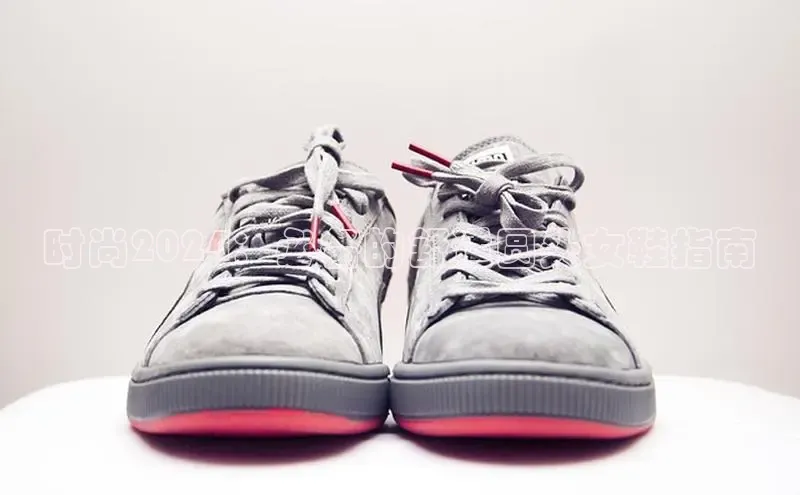 球速体育app官方下载百度大脑时尚2024：必备的舒适圆头女鞋指南