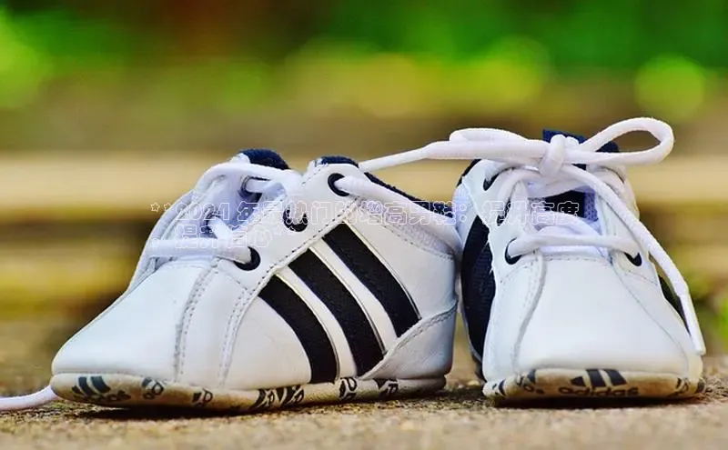 球速体育美团**2024 年最热门的增高男鞋：提升高度
，提升信心**